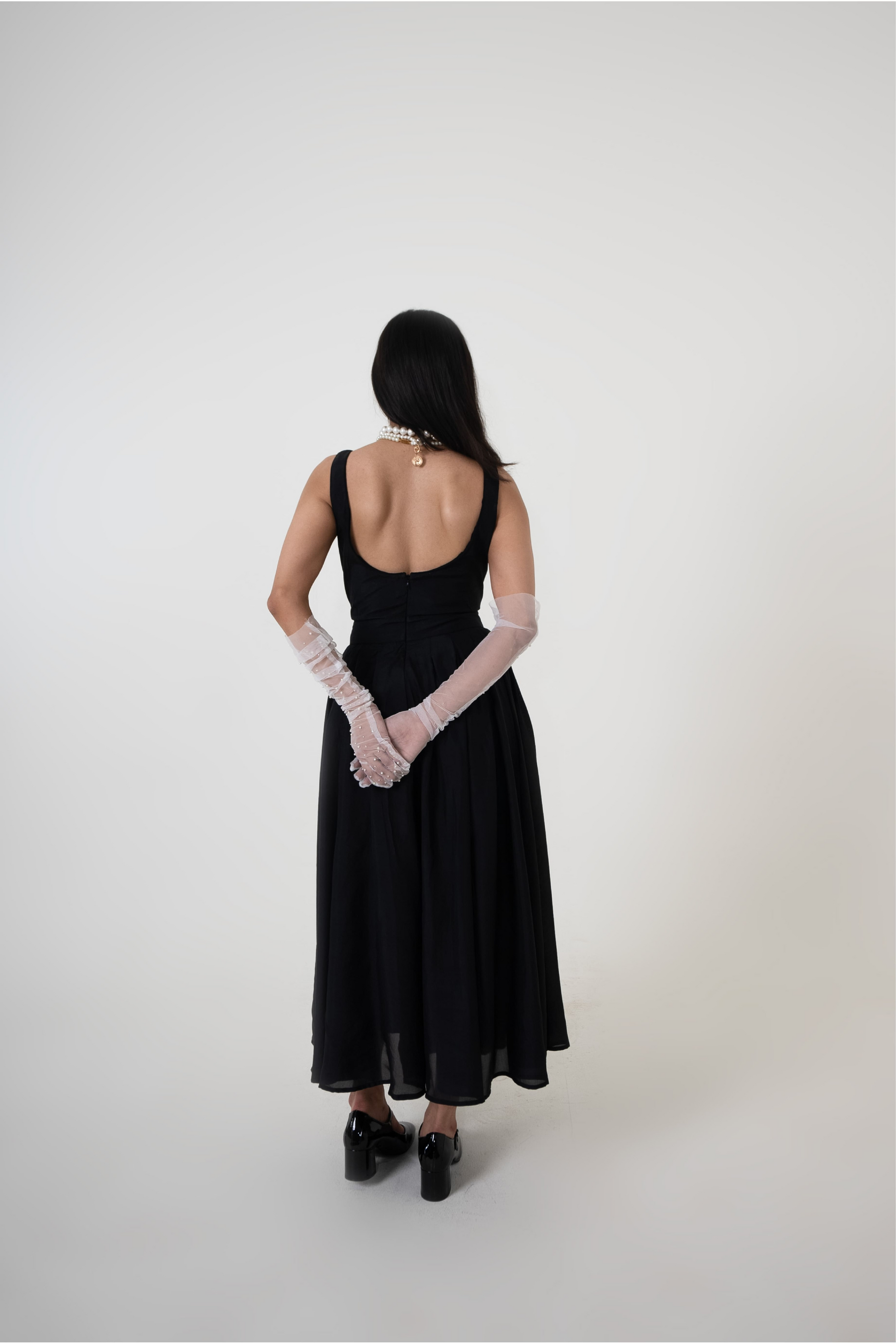 Belle Dress - Tushe - Let’s not run after what’s fleeting.