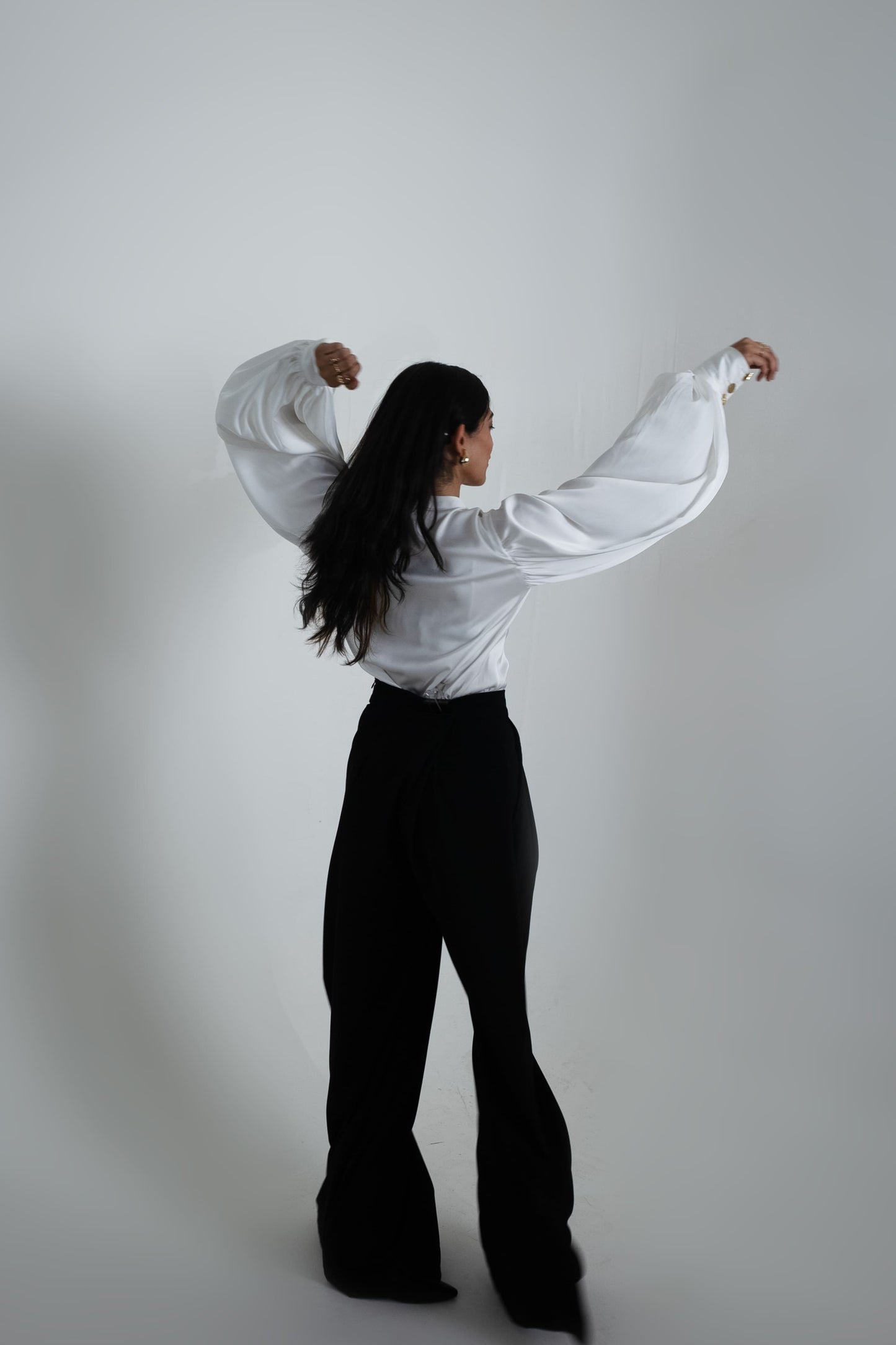 Mabel Shirt - Tushe - Let’s not run after what’s fleeting.
