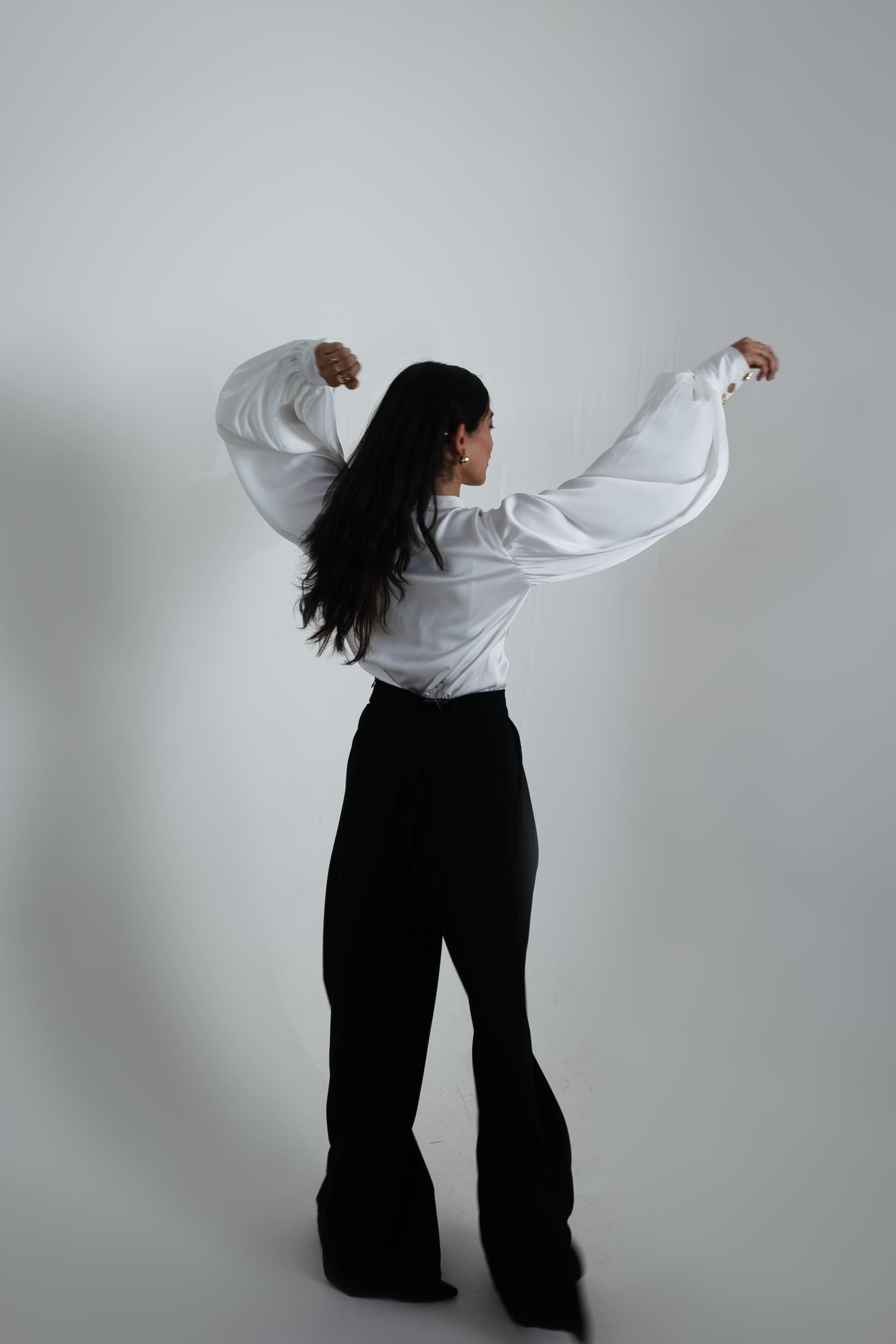 Mabel Shirt - Tushe - Let’s not run after what’s fleeting.