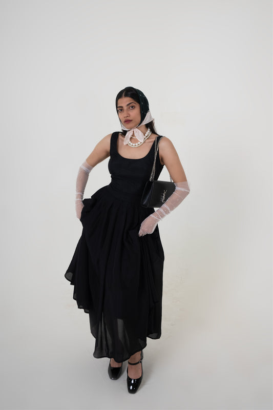Belle Dress - Tushe - Let’s not run after what’s fleeting.